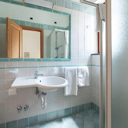 Ξενοδοχείο La Capannina - & 3*