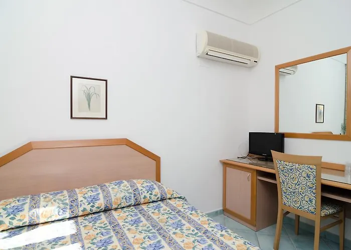 Hotel La Capannina - & 3*