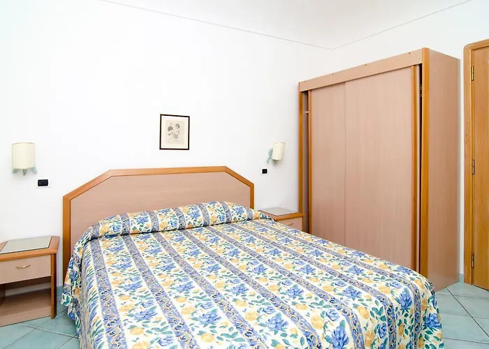 La Capannina - & Ischia