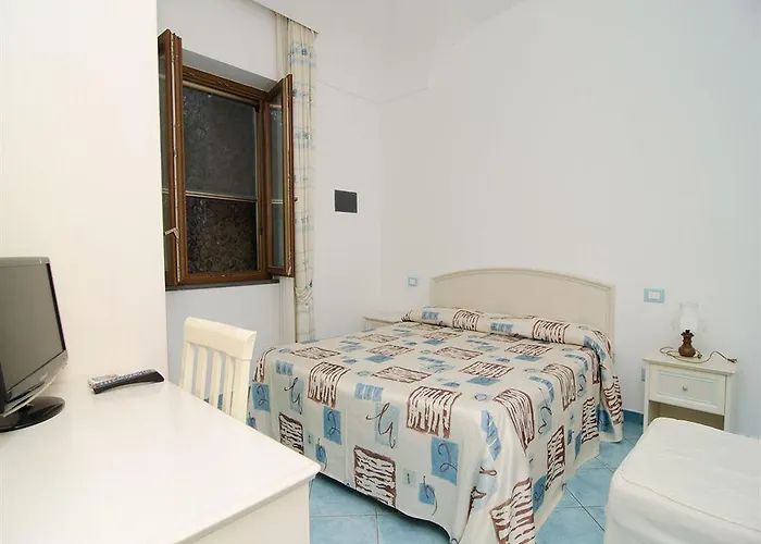 La Capannina - & 3* Ischia