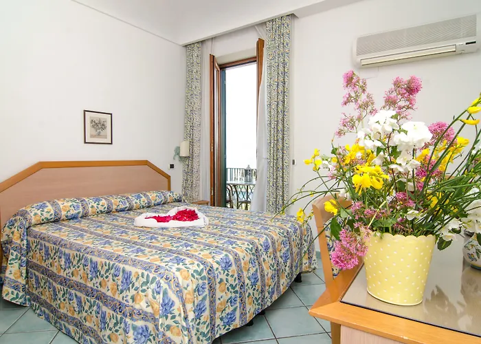 Hotel La Capannina - &