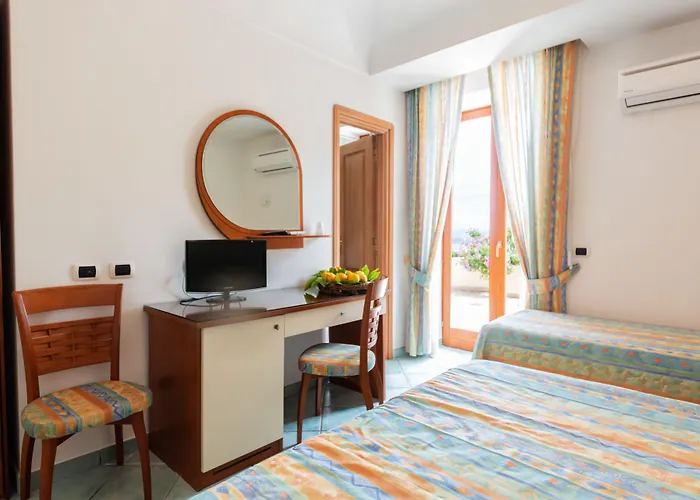 Hotel La Capannina - & 3*