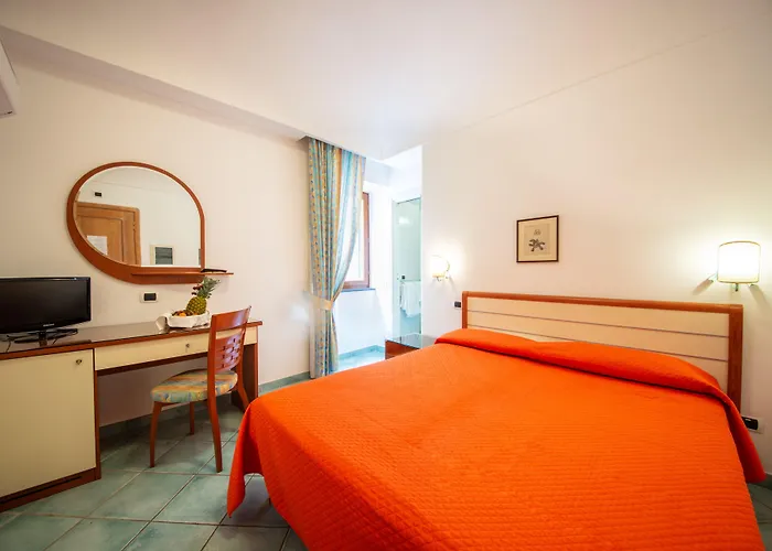 Hotel La Capannina - &