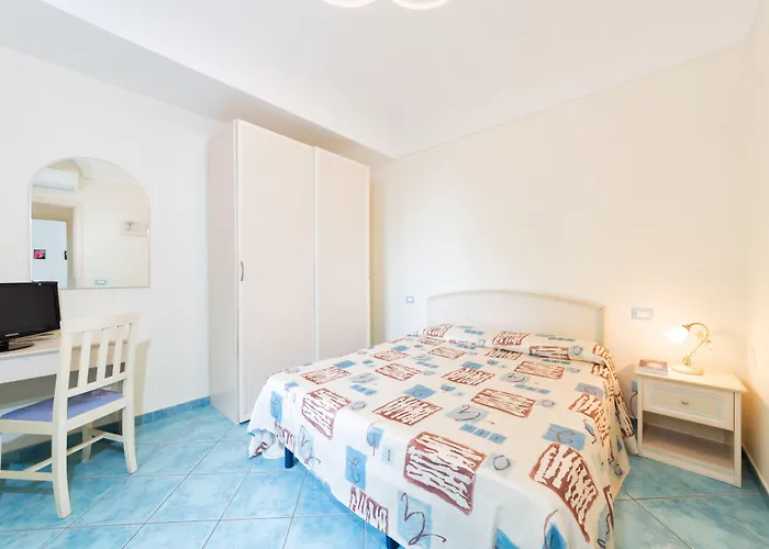 La Capannina - & Ischia