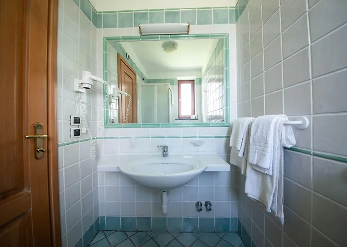 Hotel La Capannina - &