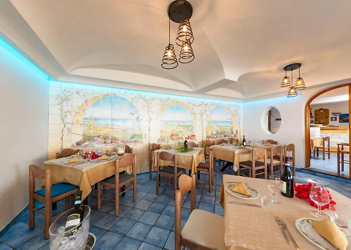 La Capannina - & Ischia