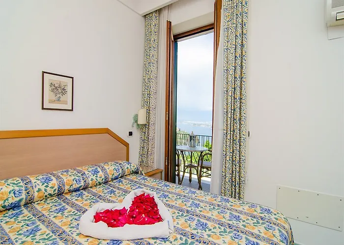 Hotel La Capannina - &