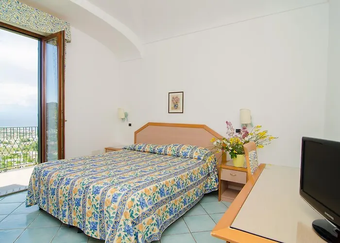 La Capannina - & 3*