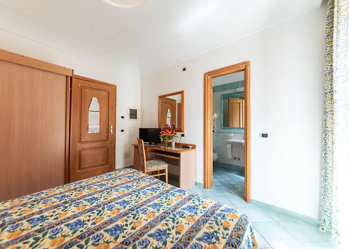 Hotel La Capannina - &