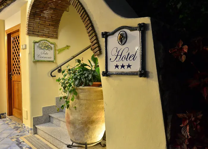 Hotel La Capannina - &